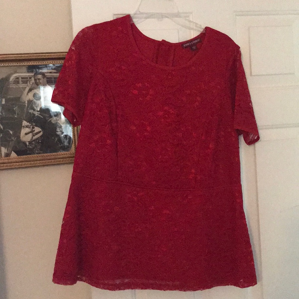Lace pendulum top
